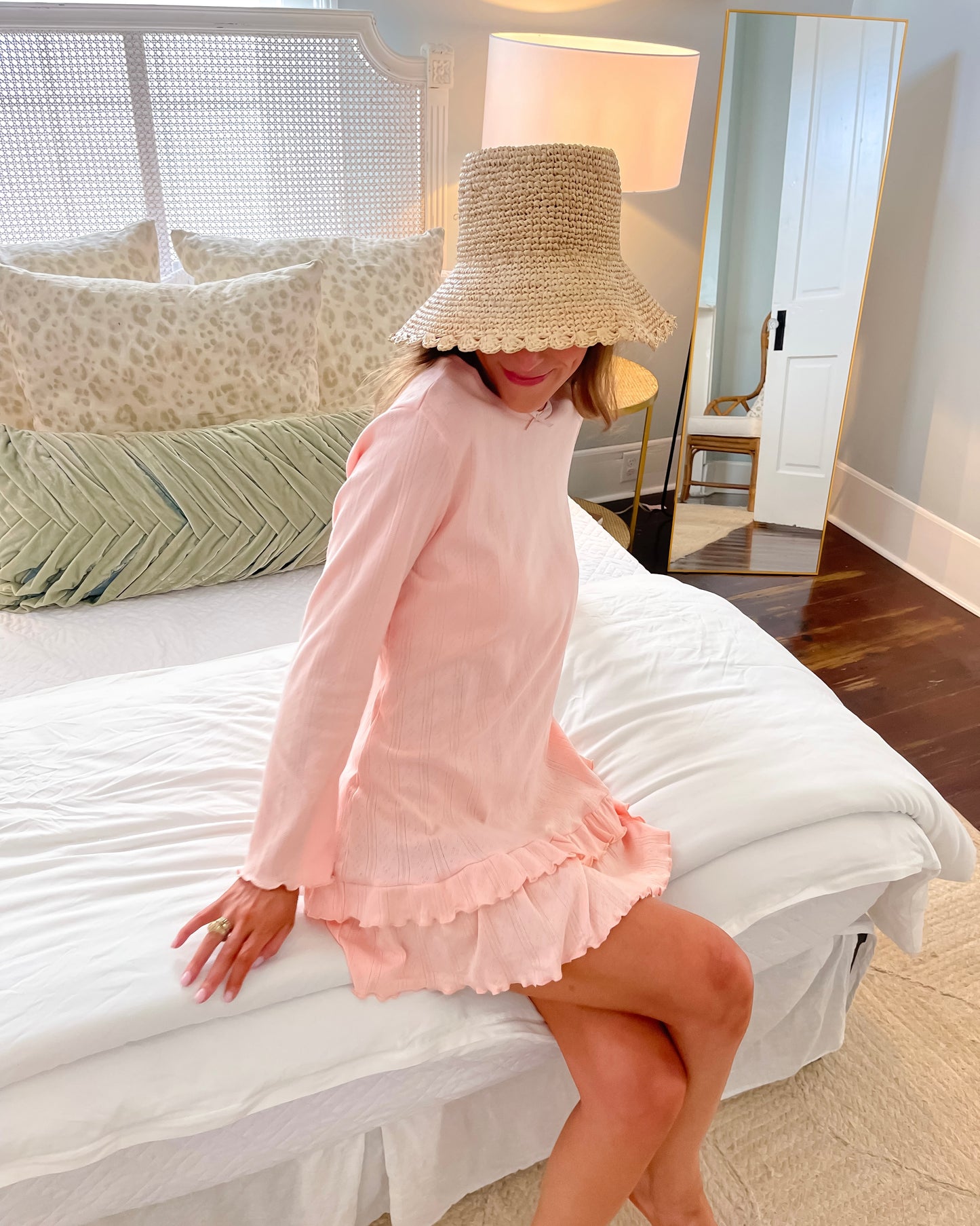 Serenity Frill Lounge